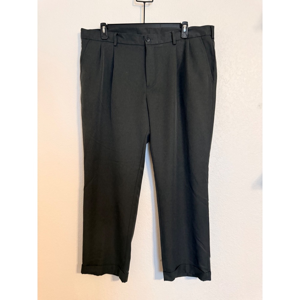 Van Heusen Traveler Mens 40 30 Flat Front‎  Dress Pants Black